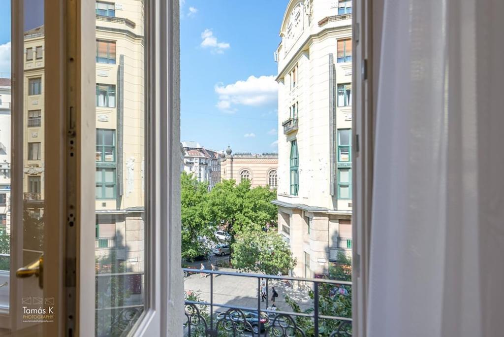 ブダペストBpr The Golden Astoria With Balcony And A/Cアパートメント エクステリア 写真